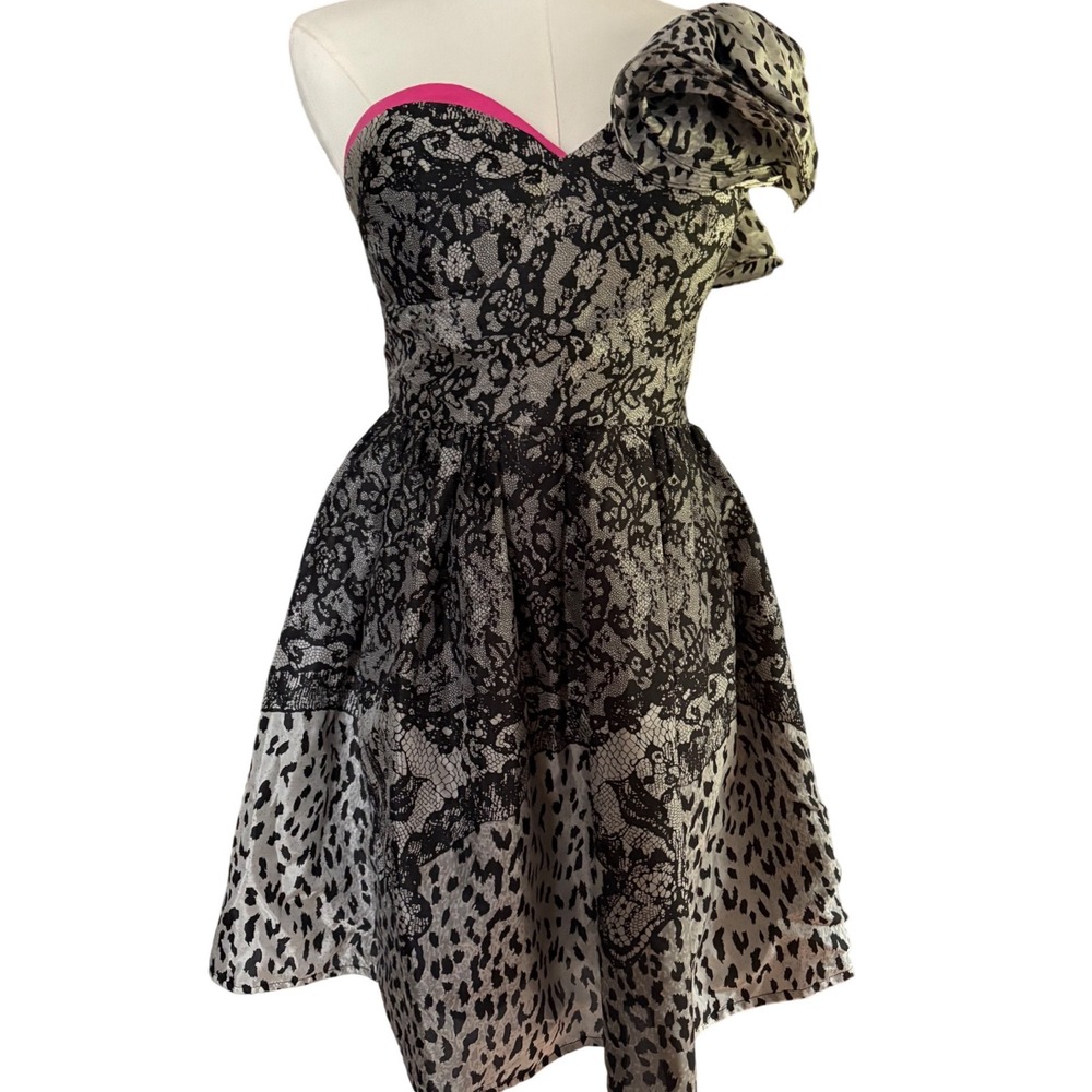 Miss Minuet One Shoulder Lace Leopard Print Mini Dress Pink Trim Size M